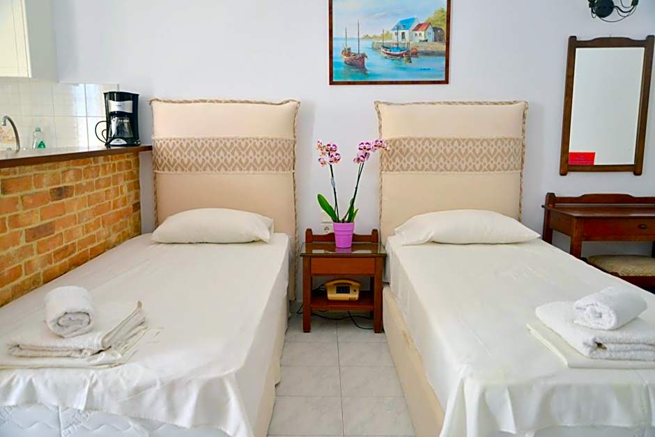 Hotel Apartments Giannis