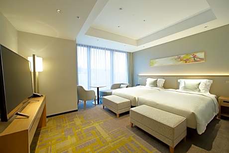 Deluxe Twin Room with Extra Bed - Non-Smoking