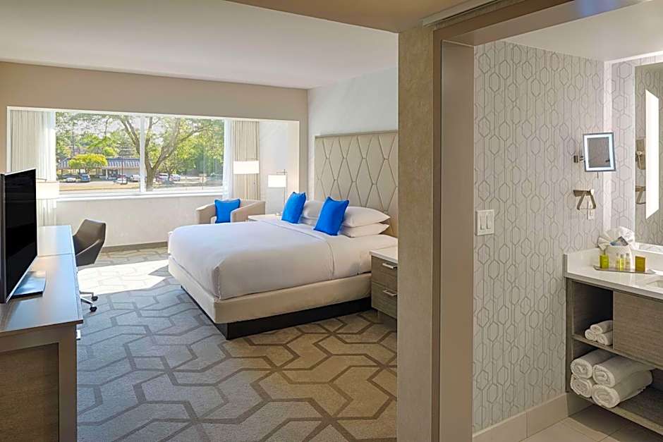The Kingsley Bloomfield Hills - a DoubleTree by Hilton