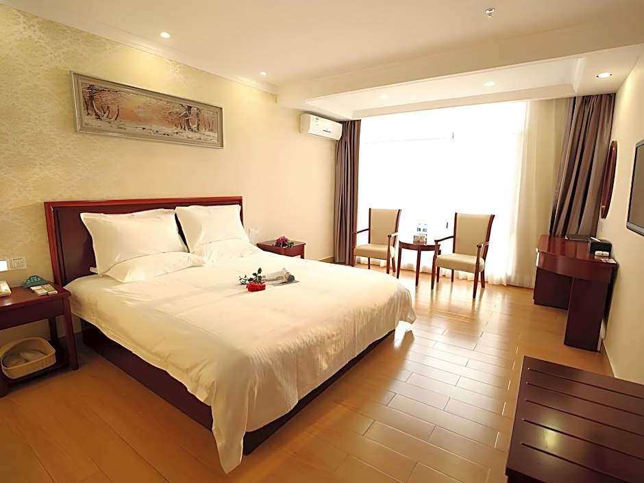 Greentree Inn Guangdong Huizhou South Railway Station Danshui Renmin Road Business Hotel