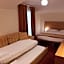Accademia Hotel