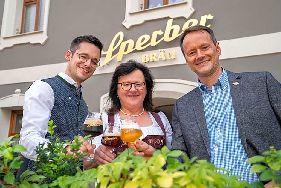 Sperber Bräu - 3-Sterne-Superior Hotel mit Gasthof und eigener Brauerei - kein Ruhetag