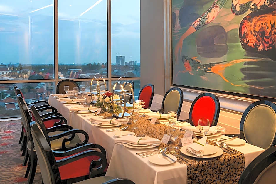 Hotel Ciputra World Surabaya