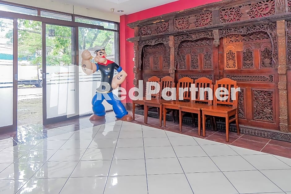 Hotel Sebelas @ Jalan Palasari Mitra RedDoorz