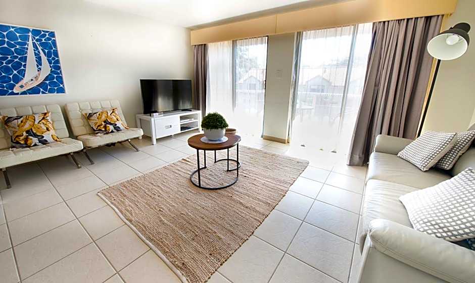 Nelson Bay Breeze Holiday Apartments