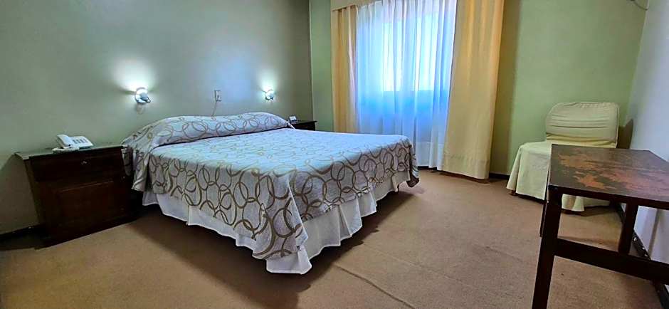 Hotel Puerta del Sol