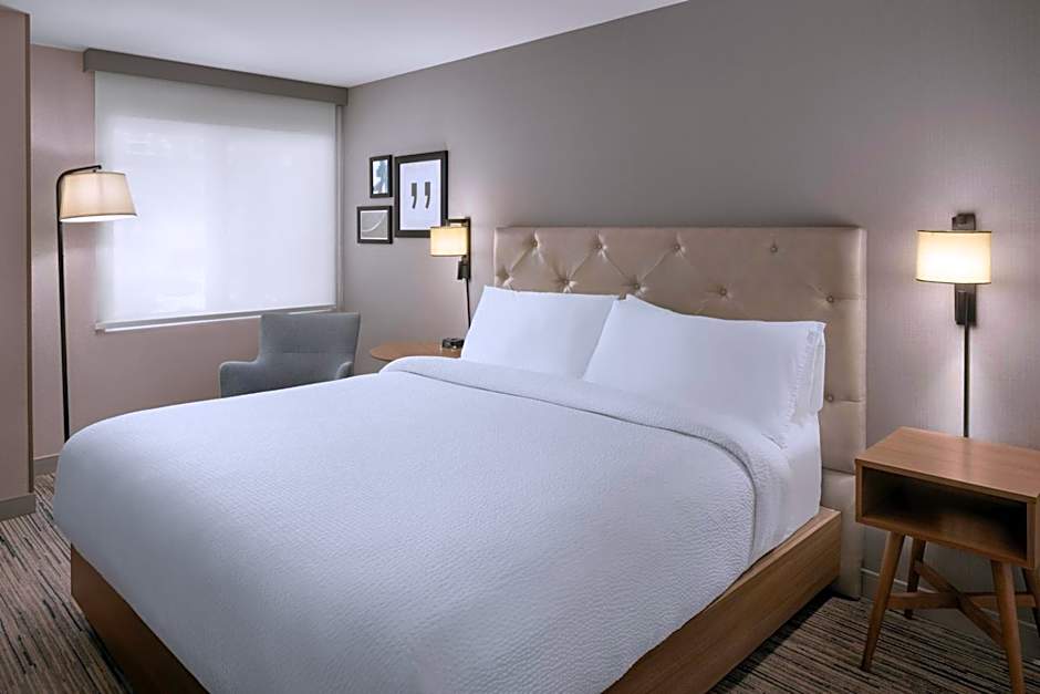 Four Points By Sheraton Downtown Seattle Center