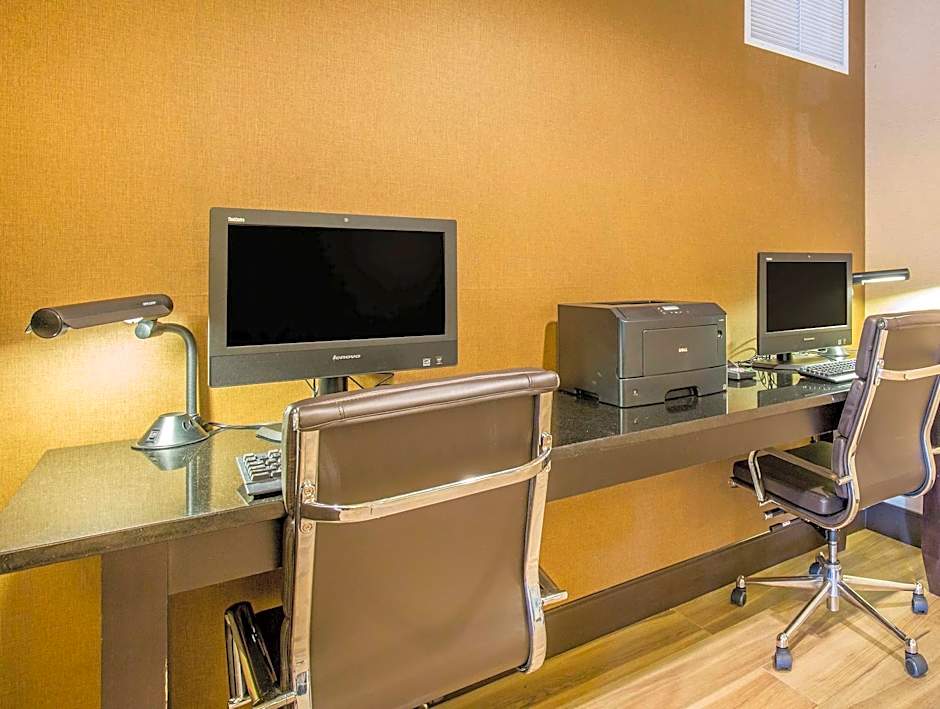 Comfort Suites Fairview Heights - St. Louis