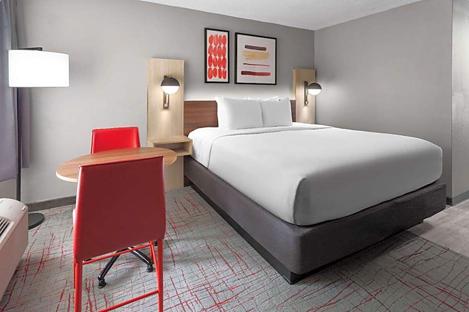 Hawthorn Extended Stay by Wyndham Columbia / Ft. Jackson