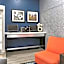 La Quinta Inn & Suites by Wyndham San Antonio Northwest
