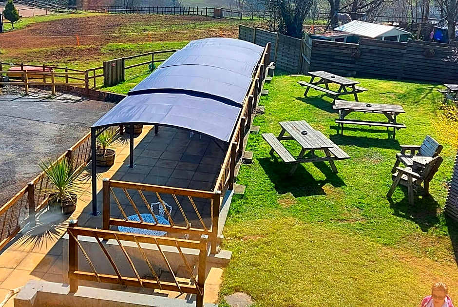 Sportsmans Valley Hotel