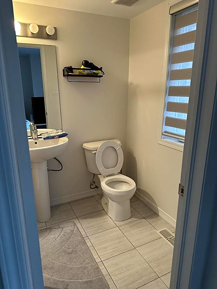 Ensuite guest room with separate entrance