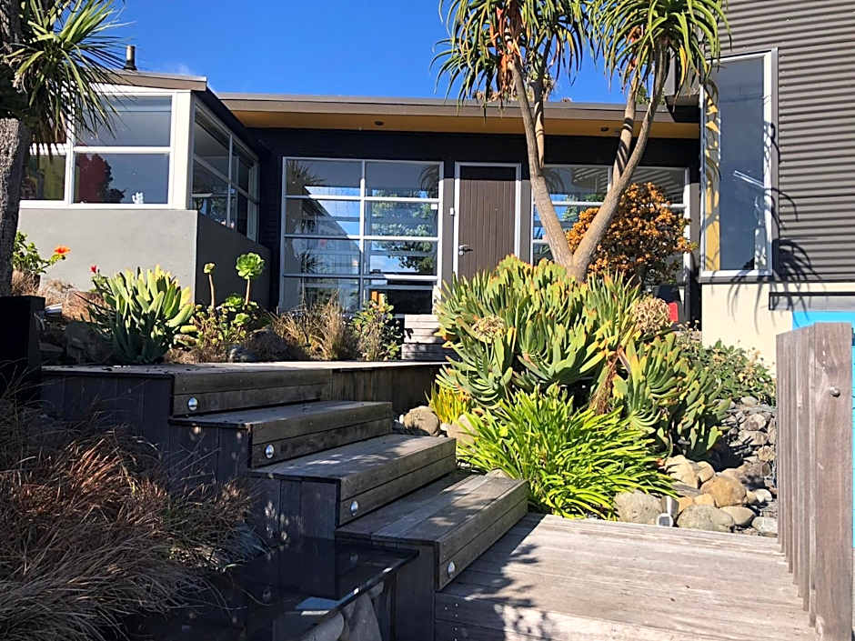 Top Floor Bed and Breakfast