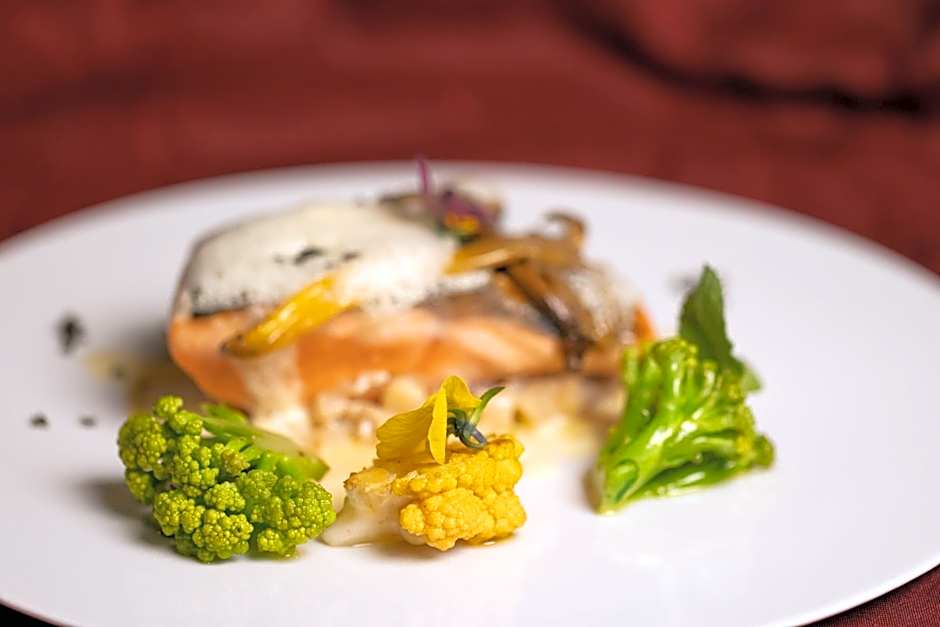 Hotel & Spa du Domaine des Thomeaux, The Originals Relais (Relais du Silence)