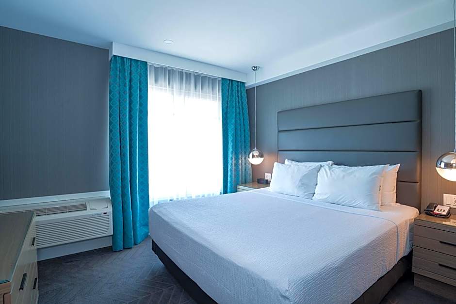 Sandman Signature Calgary Airport Hotel