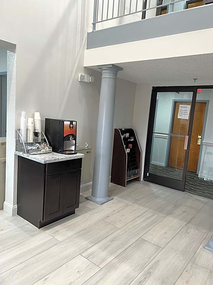 Super 8 by Wyndham Clemmons/Winston-Salem Area