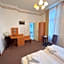Hotel Adam