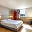 B&B HOTEL Lyon Aéroport Saint-Quentin-Fallavier