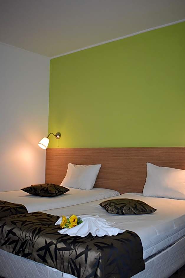 Green Hisar Hotel Family