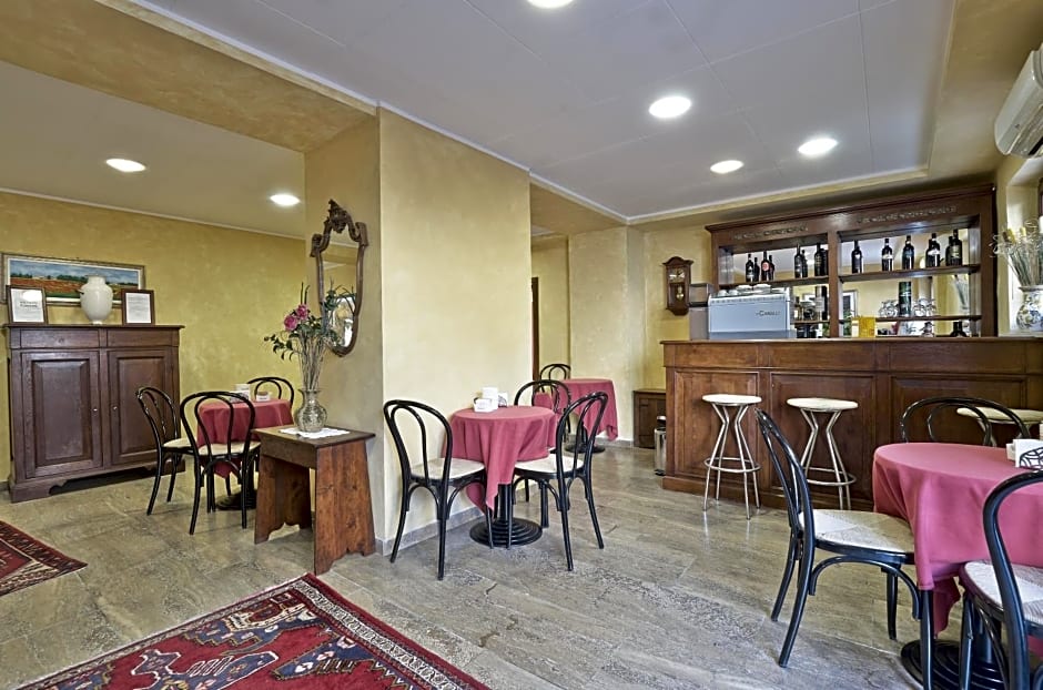 Hotel Valentini Inn