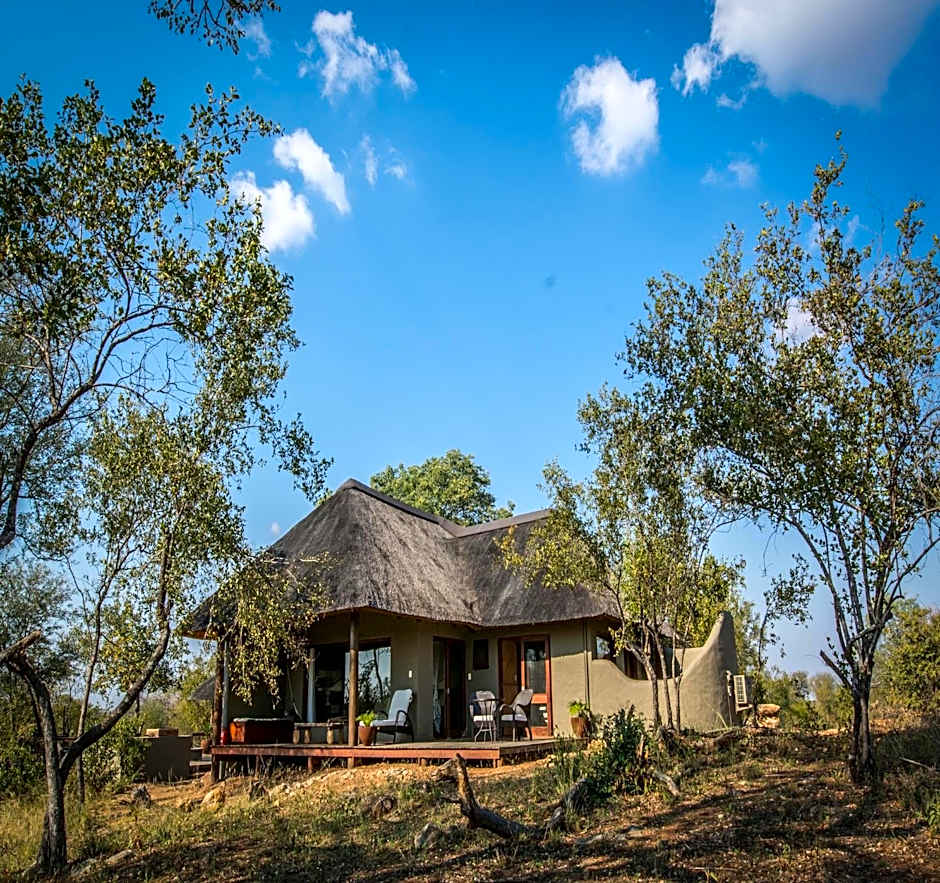 Photo 1 of 14 of Little Garonga - 2 Game Drives Included