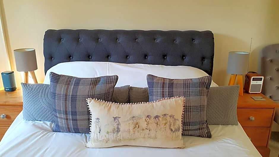 Tirindrish House B&B