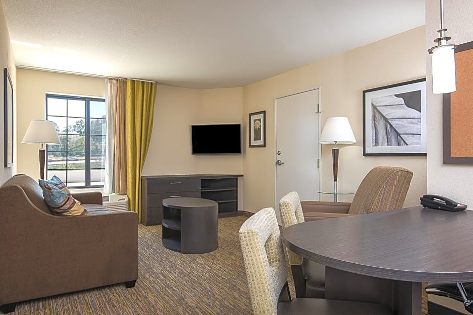 Candlewood Suites Bloomington