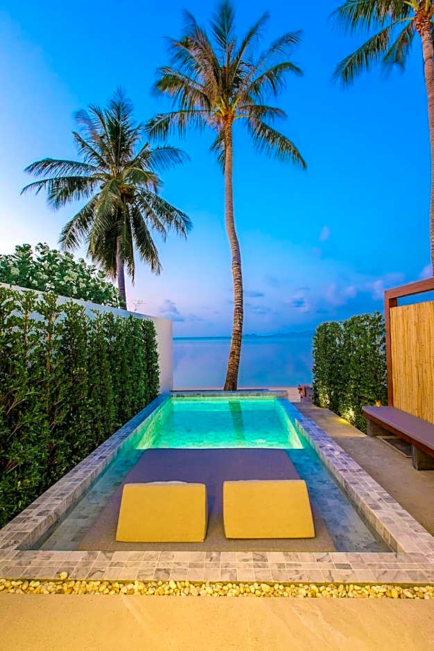 White Whale Beachfront Pool Villa