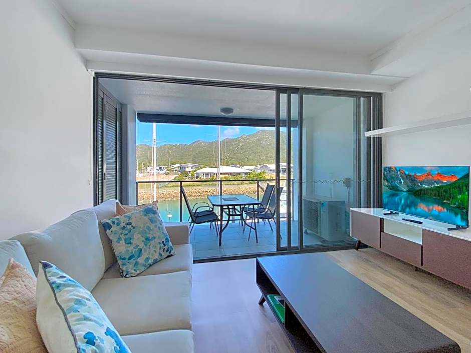 Blue on Blue Superior Studio Room 1241