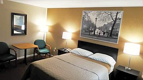 Queen Room - Disability Access