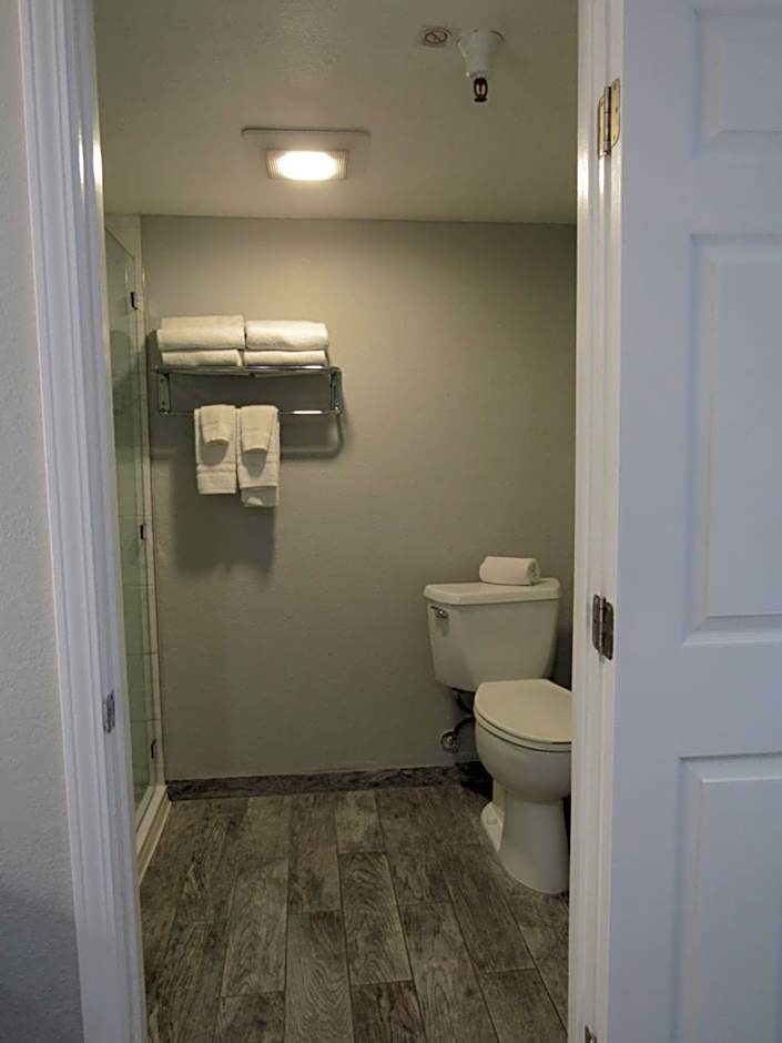 Capri Suites Anaheim