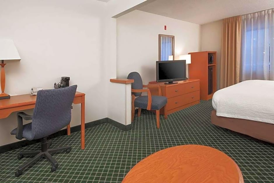 Baymont by Wyndham Coon Rapids