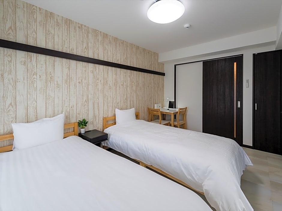 Hotel Tomas Nago