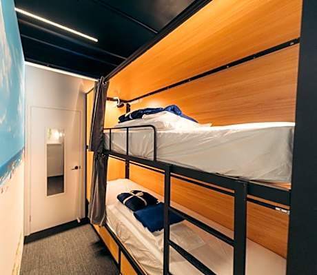 Mixed Dormitory Room