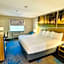 Days Inn & Suites by Wyndham Wynne