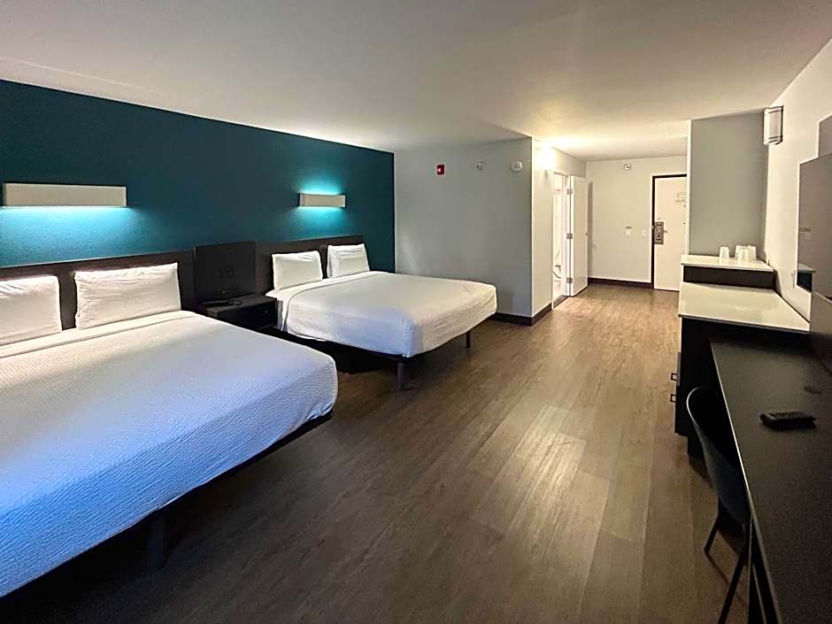 Studio 6 Suites Carson, CA