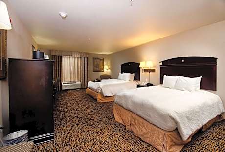Queen Room with Two Queen Beds - Mobility Access/Non-Smoking