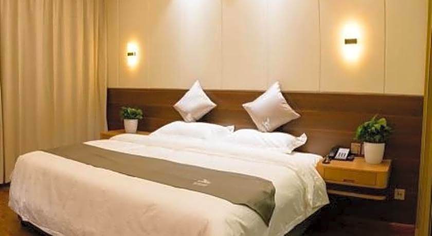 GreenTree Eastern Rizhao High Speed Railway Station Hotel