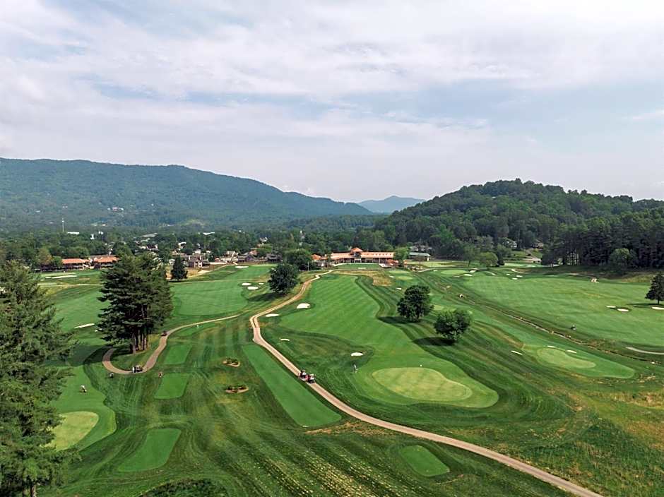 Waynesville Inn and Golf Club, Tapestry Collection by Hilton