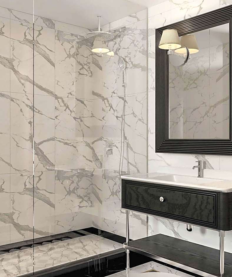 GoldenEye Hotel & Casino