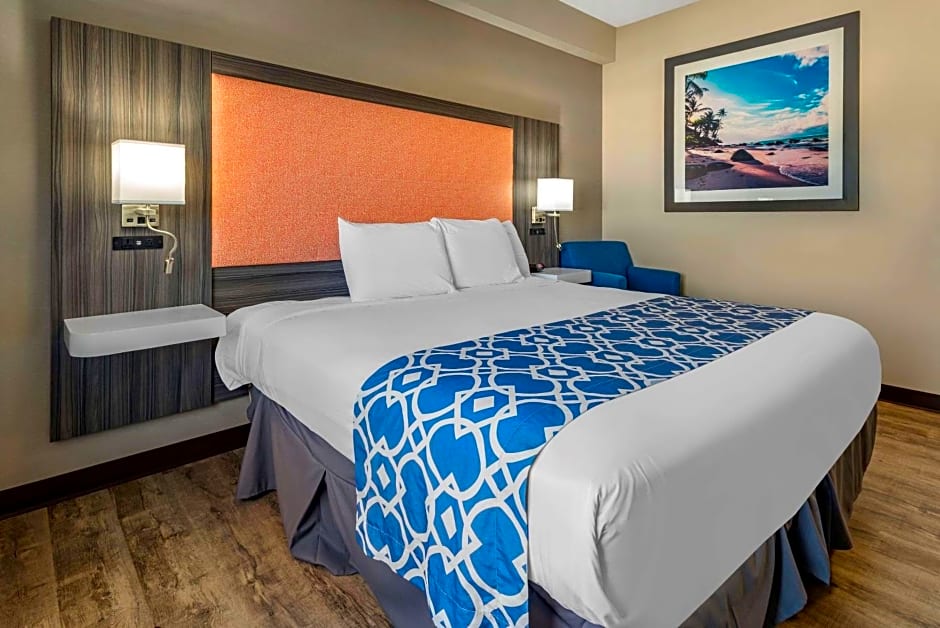 The Waves Hotel, Ascend Hotel Collection