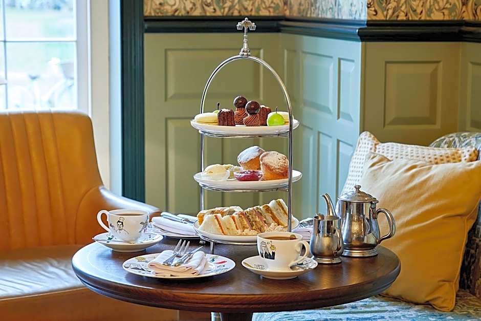 University Arms, Autograph Collection