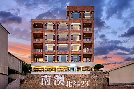 Nemo's Home seaside INN