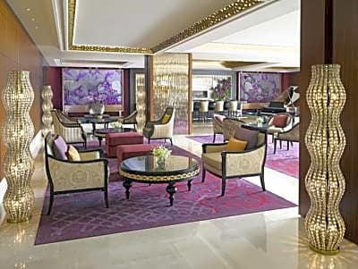 Dusit Thani Abu Dhabi Hotel