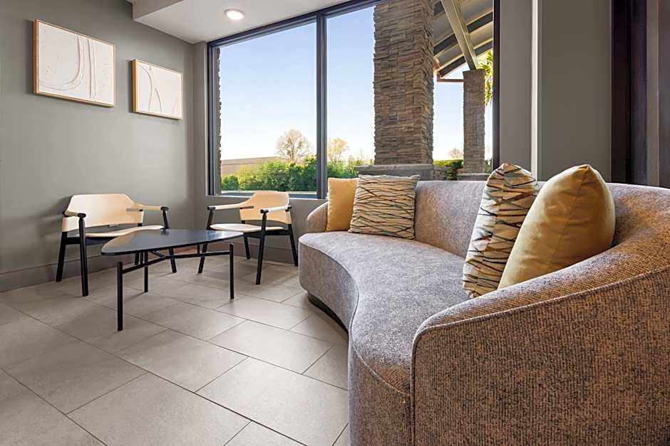 Holiday Inn & Suites Columbia Northeast By IHG
