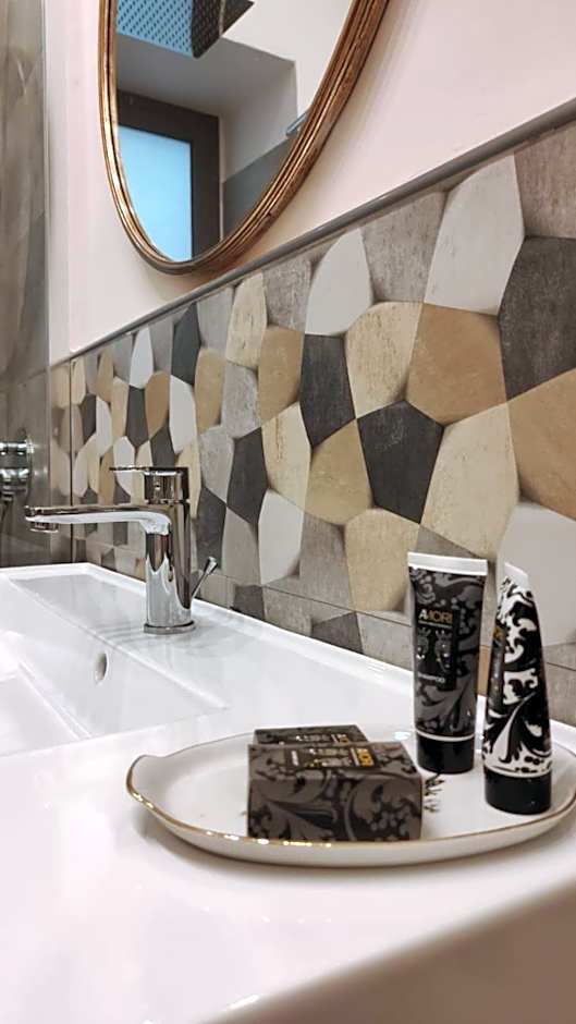 B&B Romeo Luxury Rooms