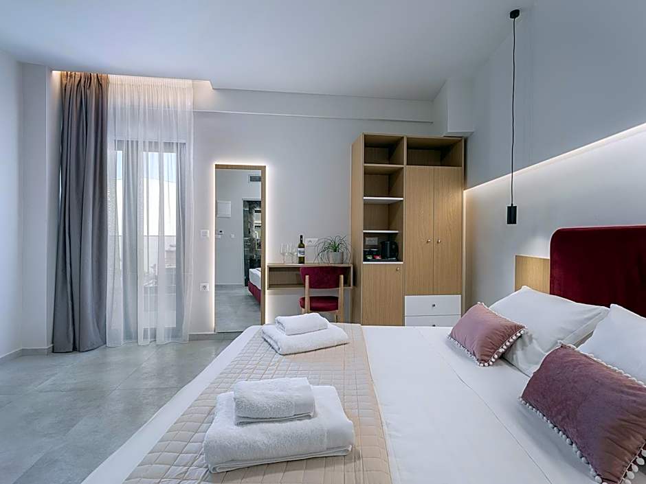 Miss Marrone City Hotel