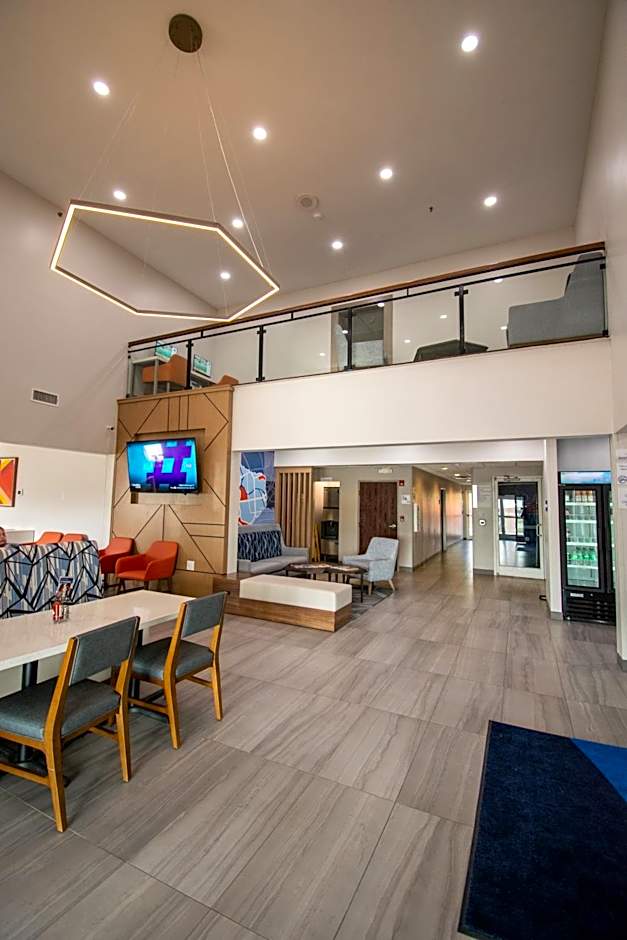 HOLIDAY INN EXPRESS AND SUITES SULPHUR SPRINGS By IHG