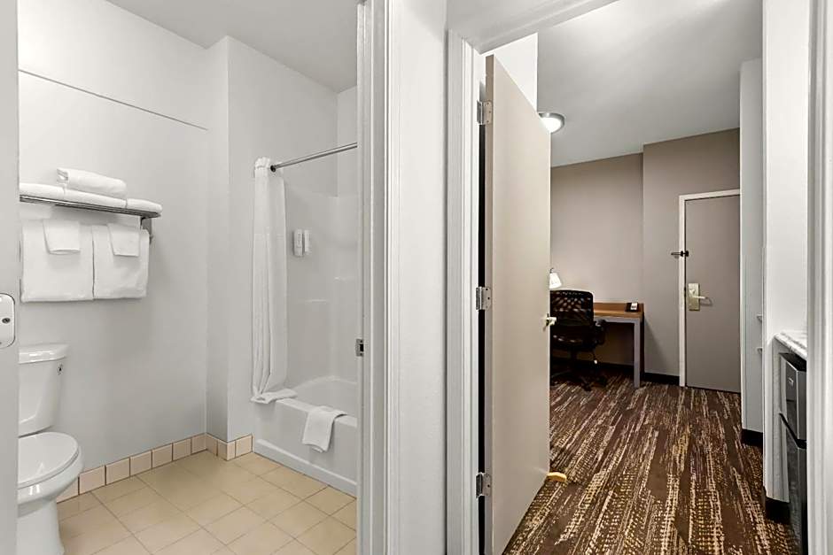 Clarion Suites Anchorage Downtown