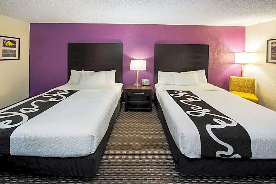 La Quinta Inn & Suites by Wyndham Fort Lauderdale Tamarac